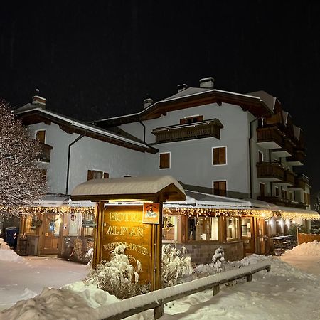 Al Pian Garni Hotel - B&B & Pizza Vattaro Exterior photo